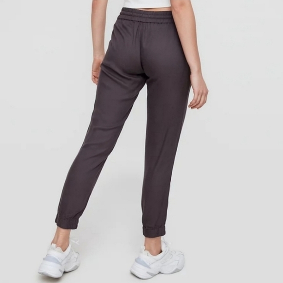Aritzia Talula Los Feliz Gray Tie Waist Soft Jogger Pants - Picture 3 of 10